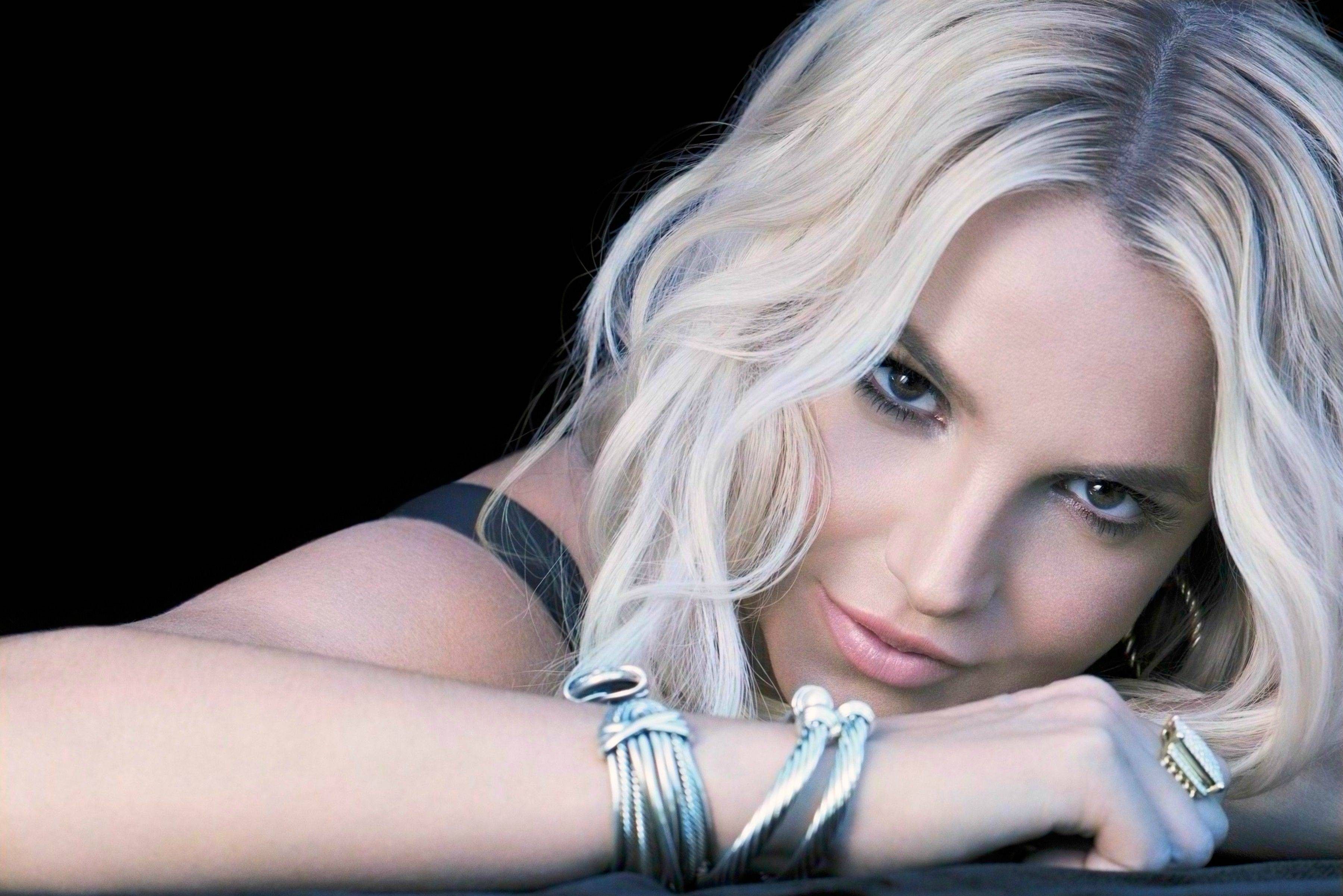 Britney Spears HD Wallpapers Beautiful Photos American Singer Images