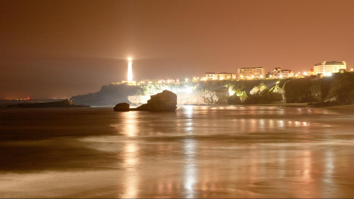 Biarritz Lighthouse, France hd picture 1366x768 hd wallpaper