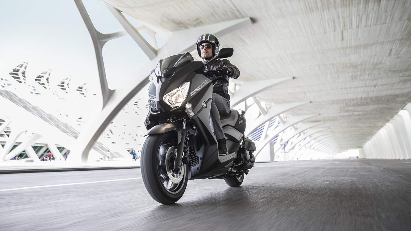 Yamaha X-MAX 400 2014 Scooter Wallpapers | Bikes Doctor