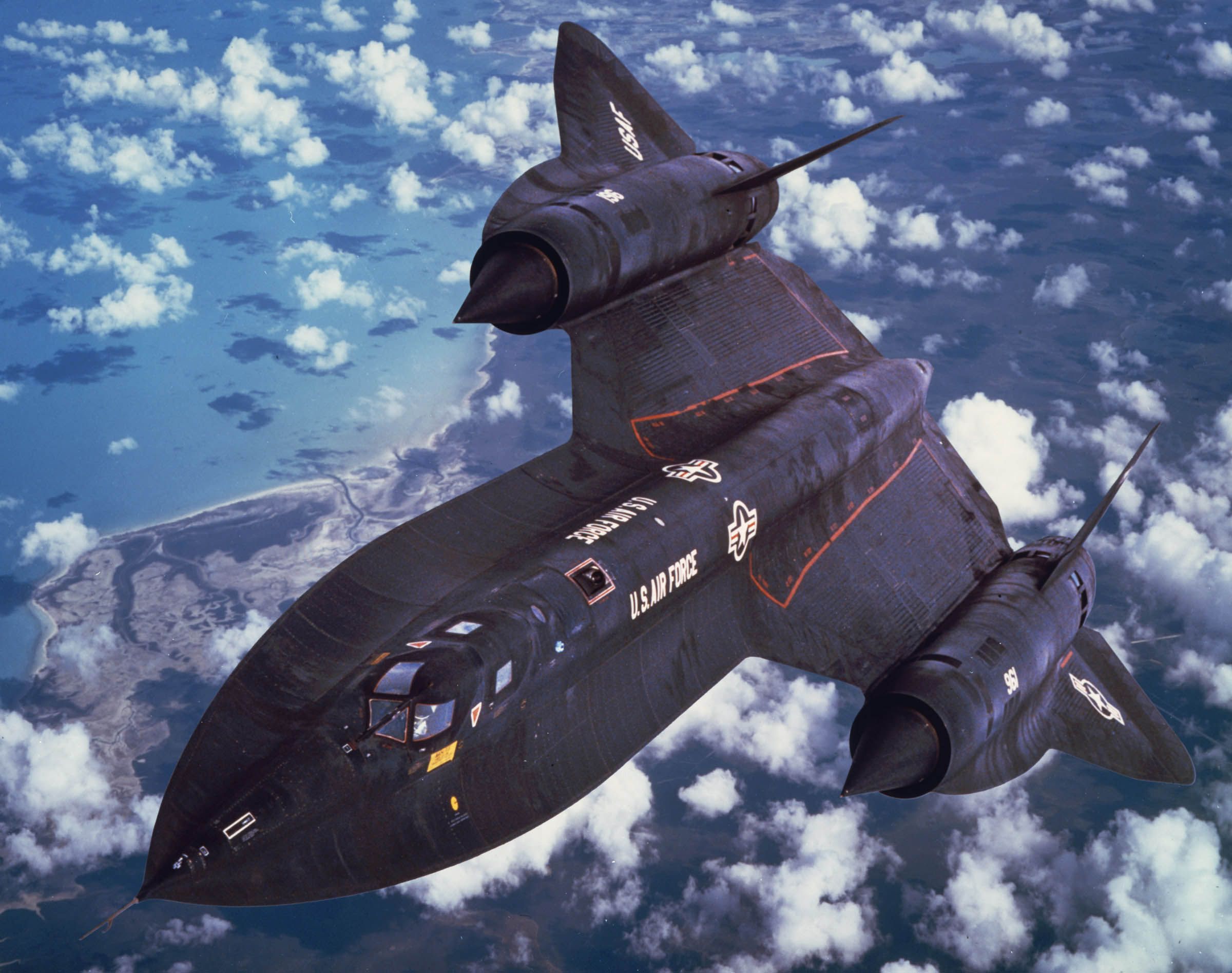 Rare photos of the SR-71 Blackbird show its amazing history