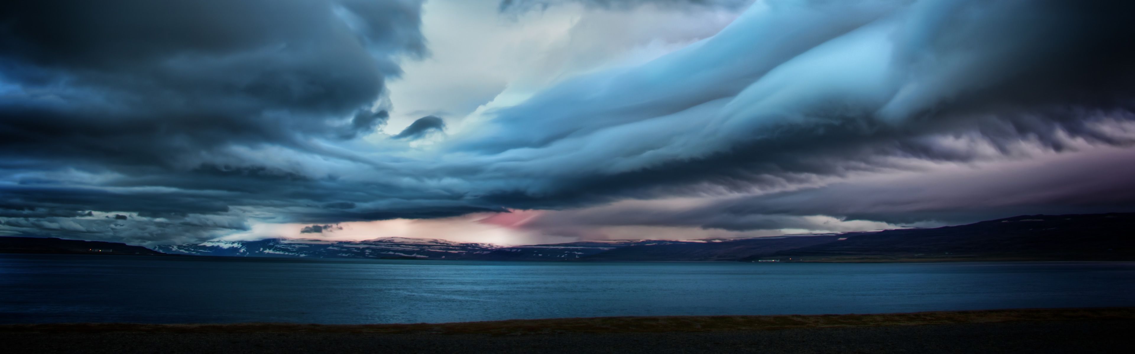 Stormy Clouds iPhone Panoramic Wallpaper Download iPad