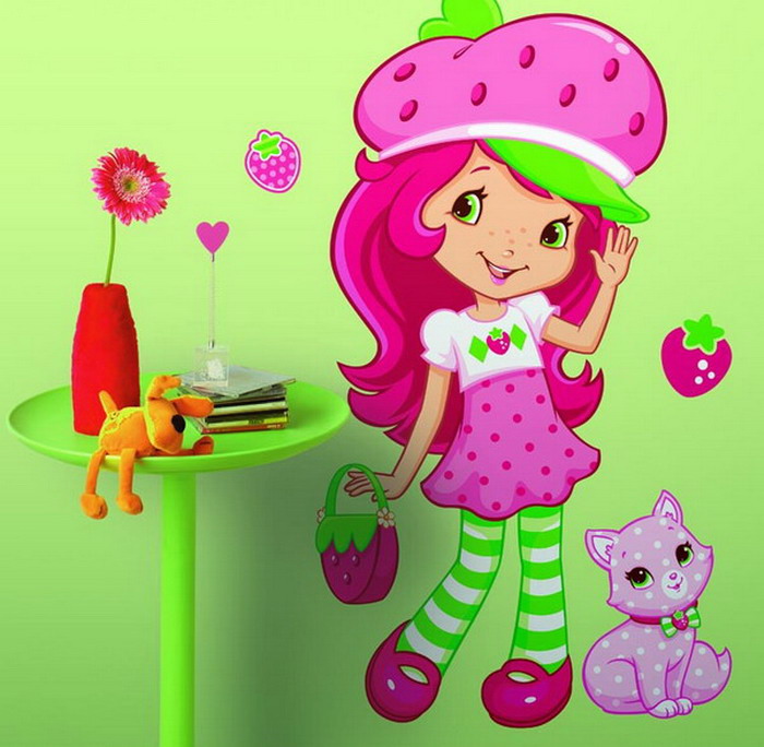 Girls Bedroom Ideas with Strawberry Shortcake Wall Mural ...