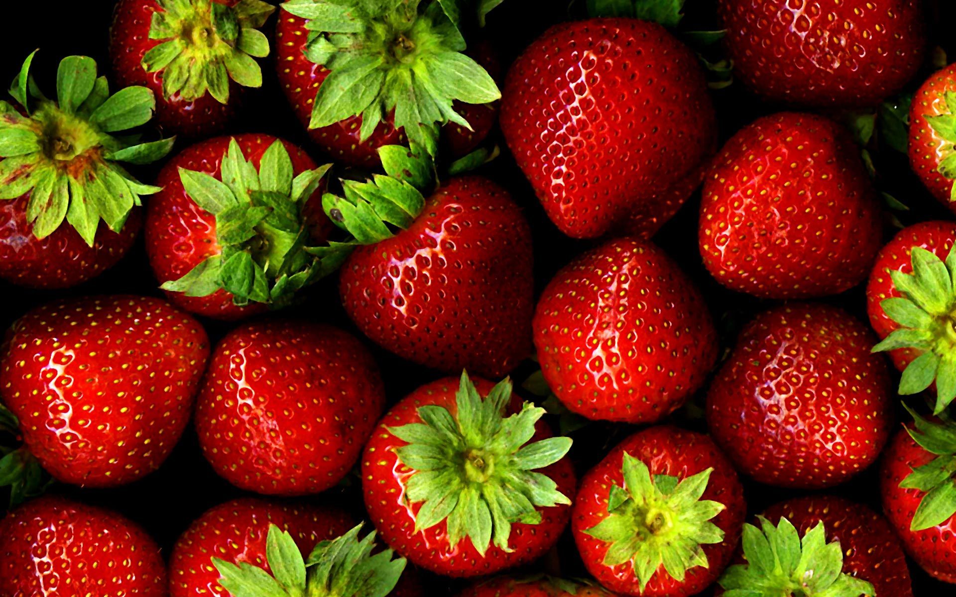 Strawberry Wallpaper - WallpaperFav.com