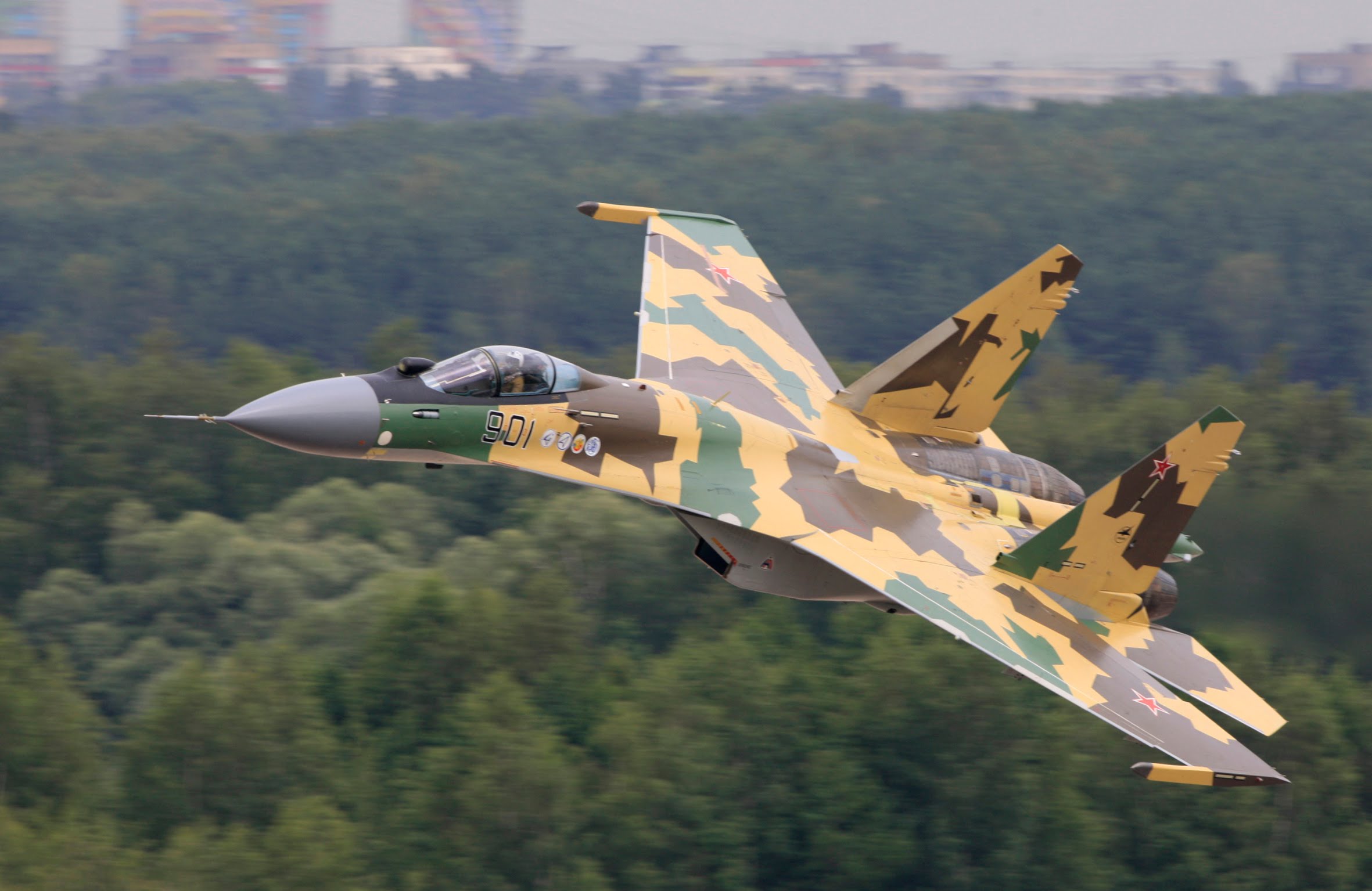 Su-35 & Su-37 Extreme Maneuverability Show / Шоу истребителей Су ...