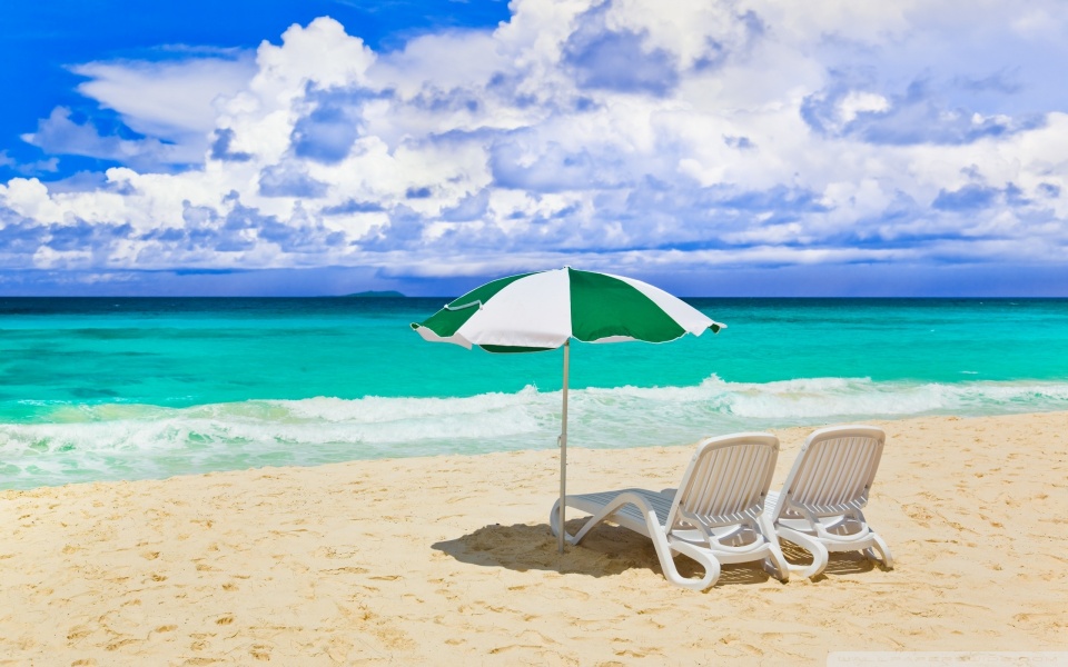 Sunny Day At The Beach HD desktop wallpaper High Definition