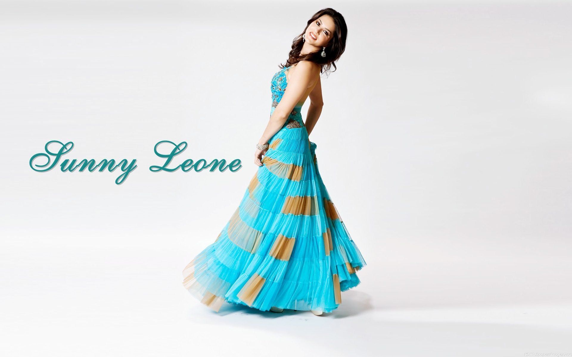 Sunny Leone HD Wallpapers - HD WallpapersHD Backgrounds