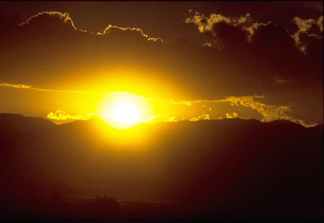Sunrise Backgrounds and Codes for Twitter, Friendster, Xanga, or