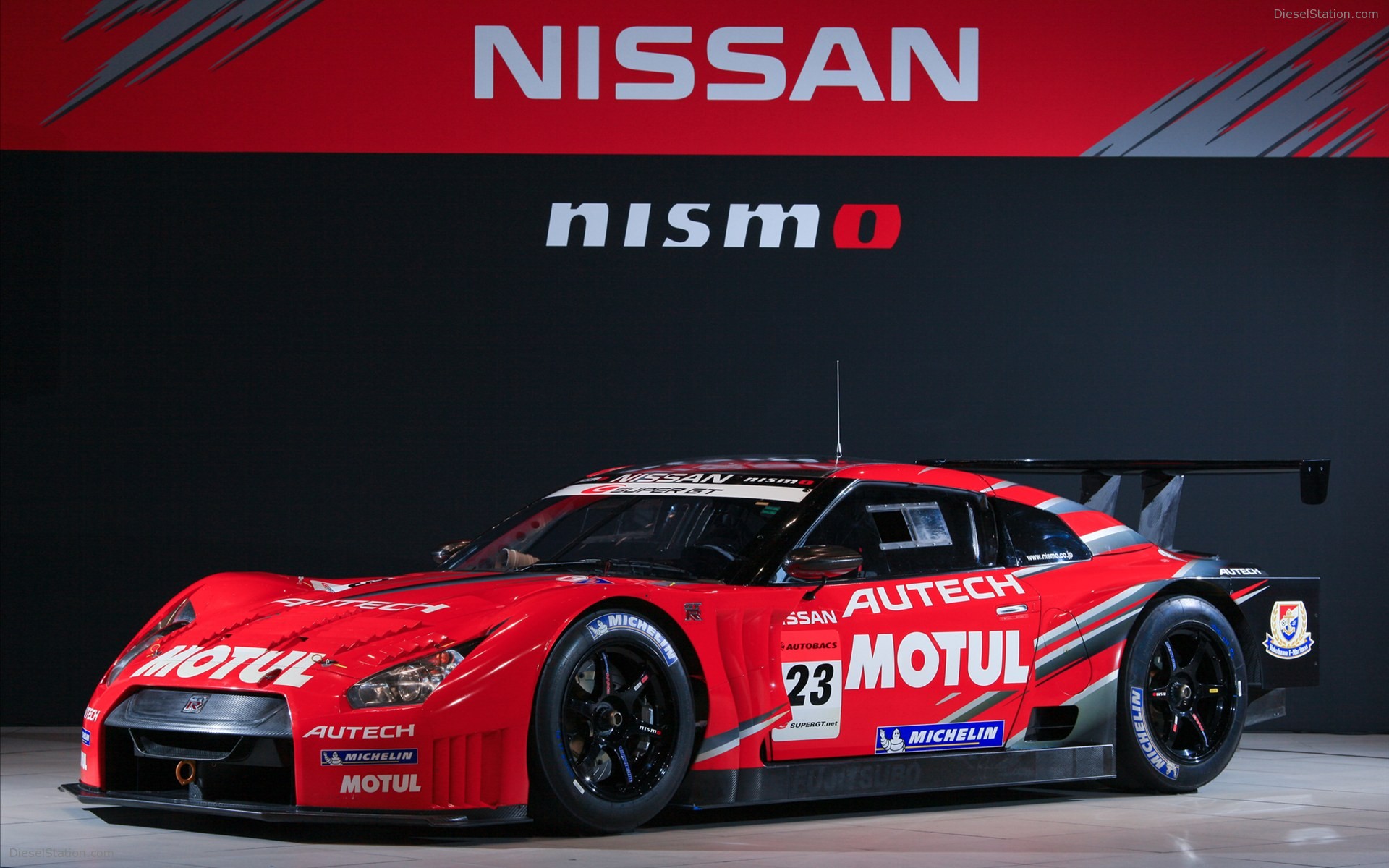 Nissan SUPER GT GT500 2010 Widescreen Exotic Car Image of 10