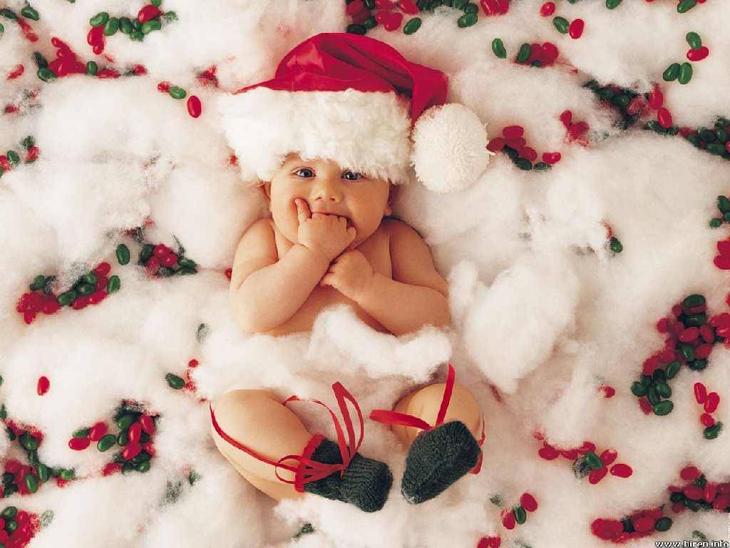 Sweet Baby Dressed Up As Santa Claus - Cute Baby Wallpaper