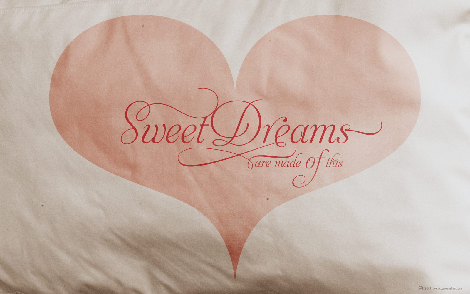 I LOVE Typography Wallpaper: Sweet Dreams Typography,