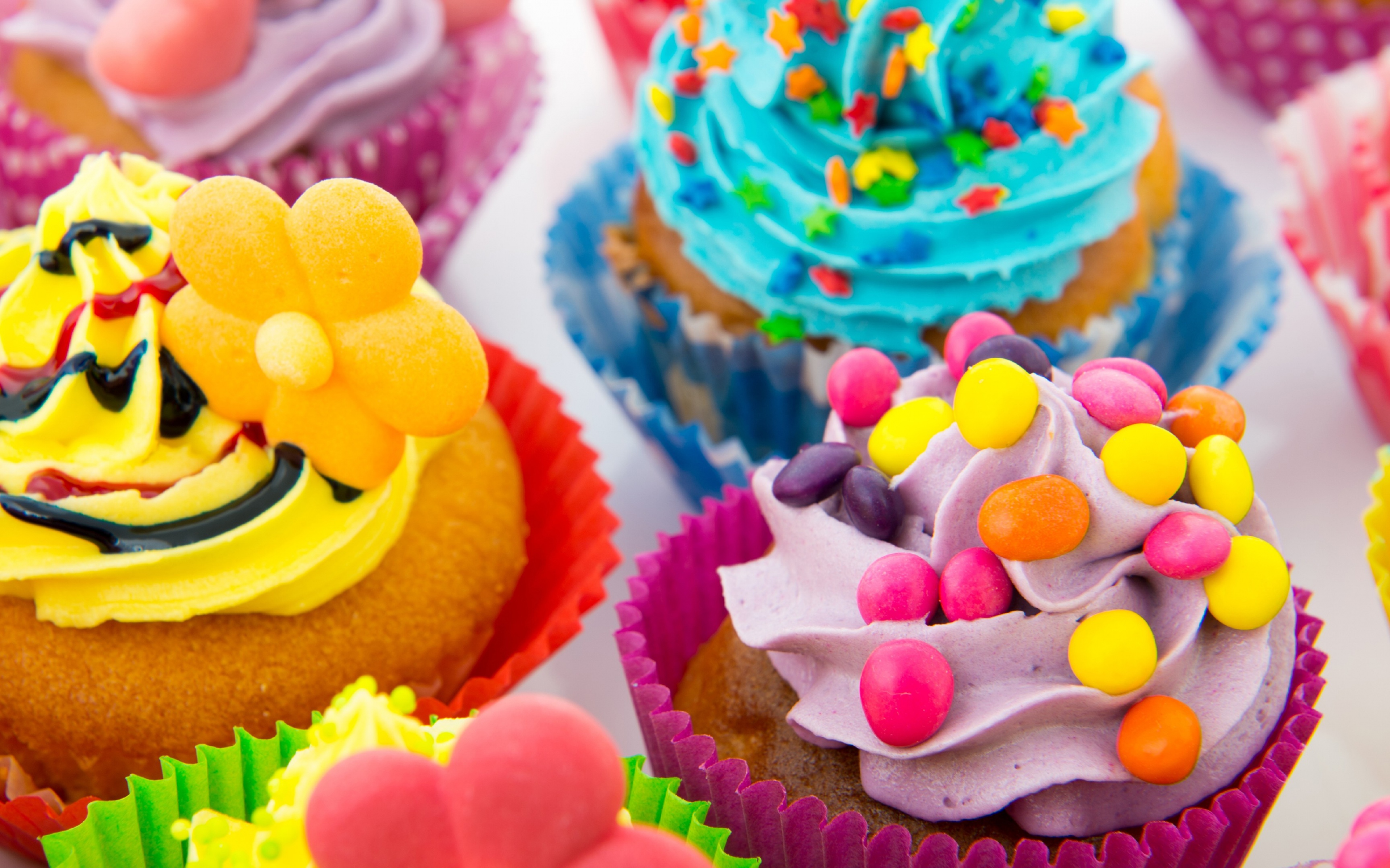 Download Wallpaper 3840x2400 Cake, Cream, Sweet, Sweets, Candy ...