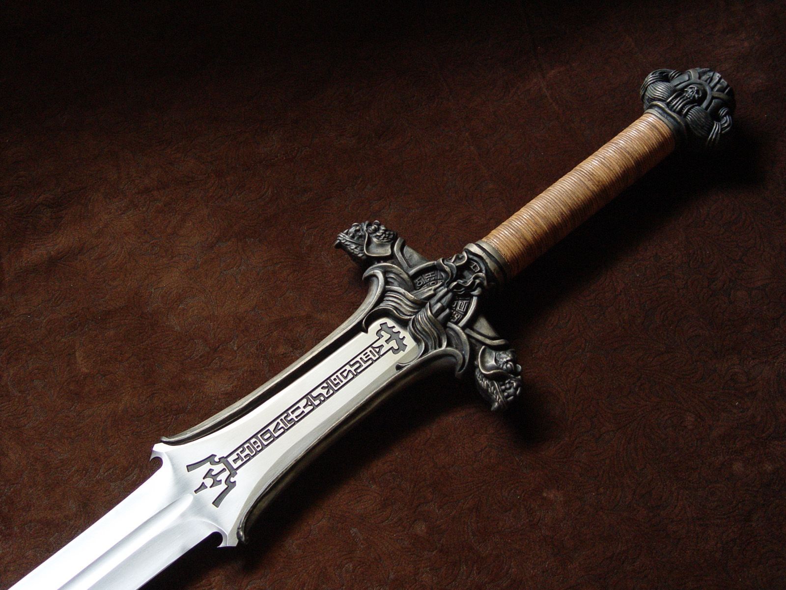 DBK Custom Swords & Scabbards - Desktop Sword Wallpaper