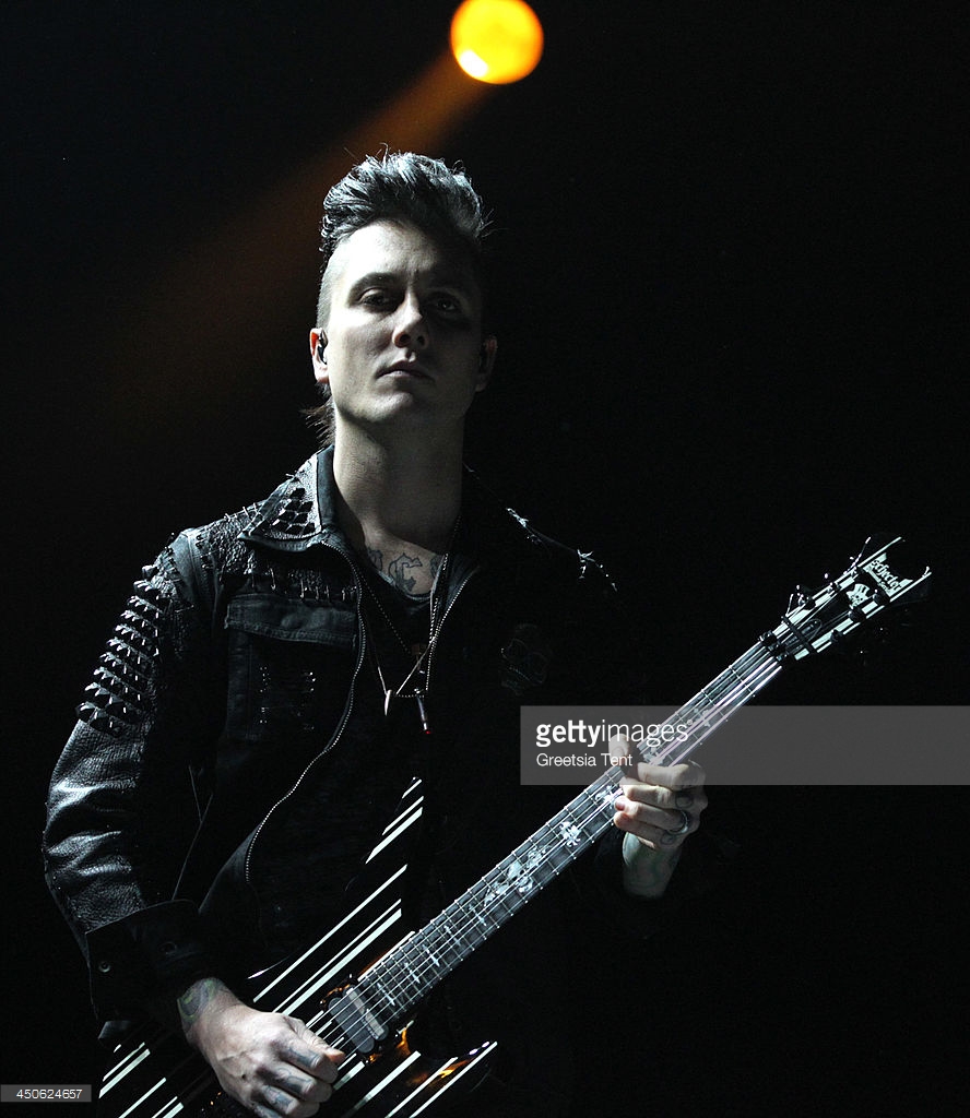 Synyster Gates Pictures And Photos | Getty Images