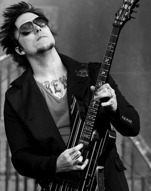 500x672px 130.06 KB Synyster Gates #452943