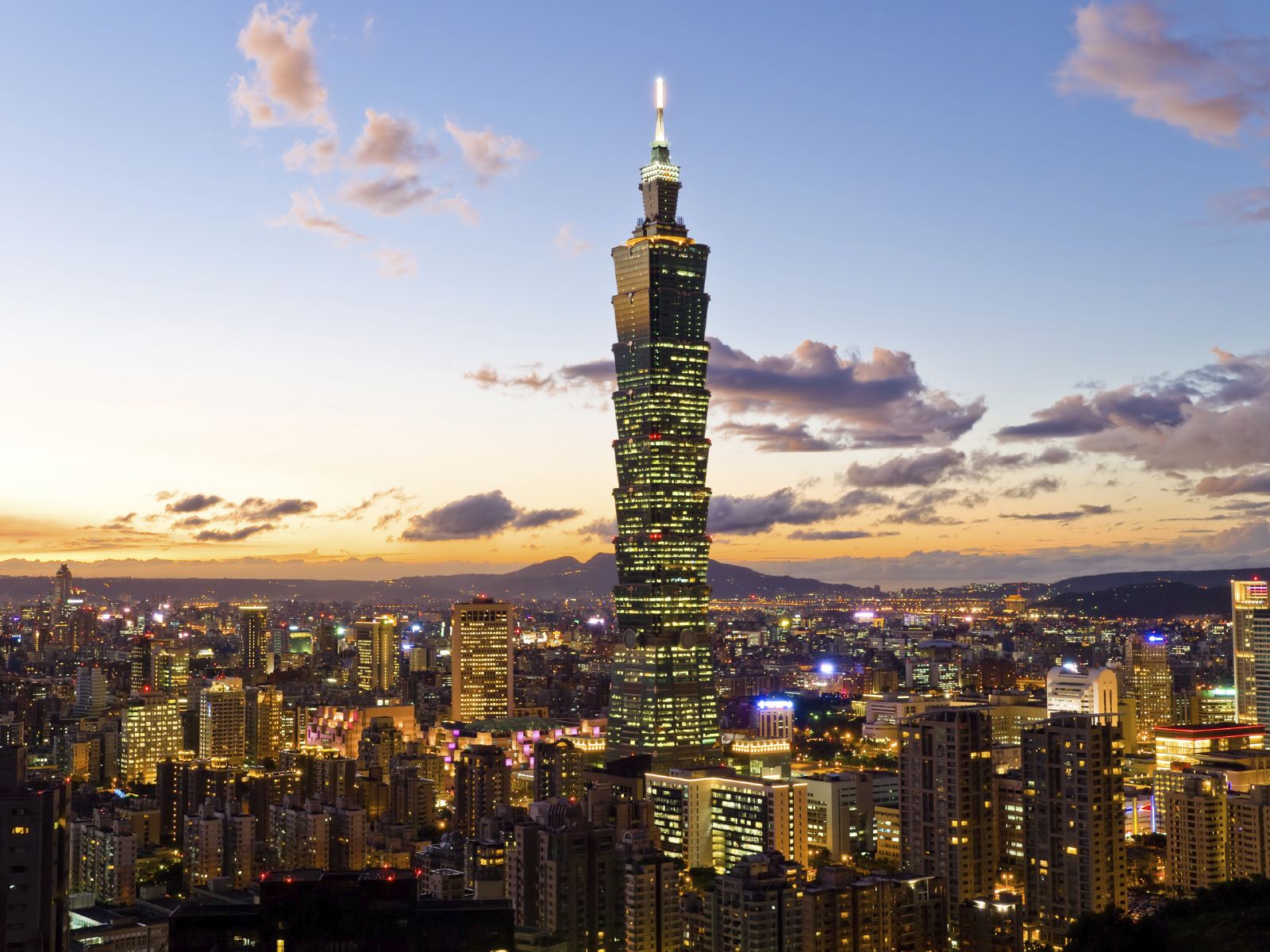 Taipei 101 Tower Wallpaper - Travel HD Backgrounds