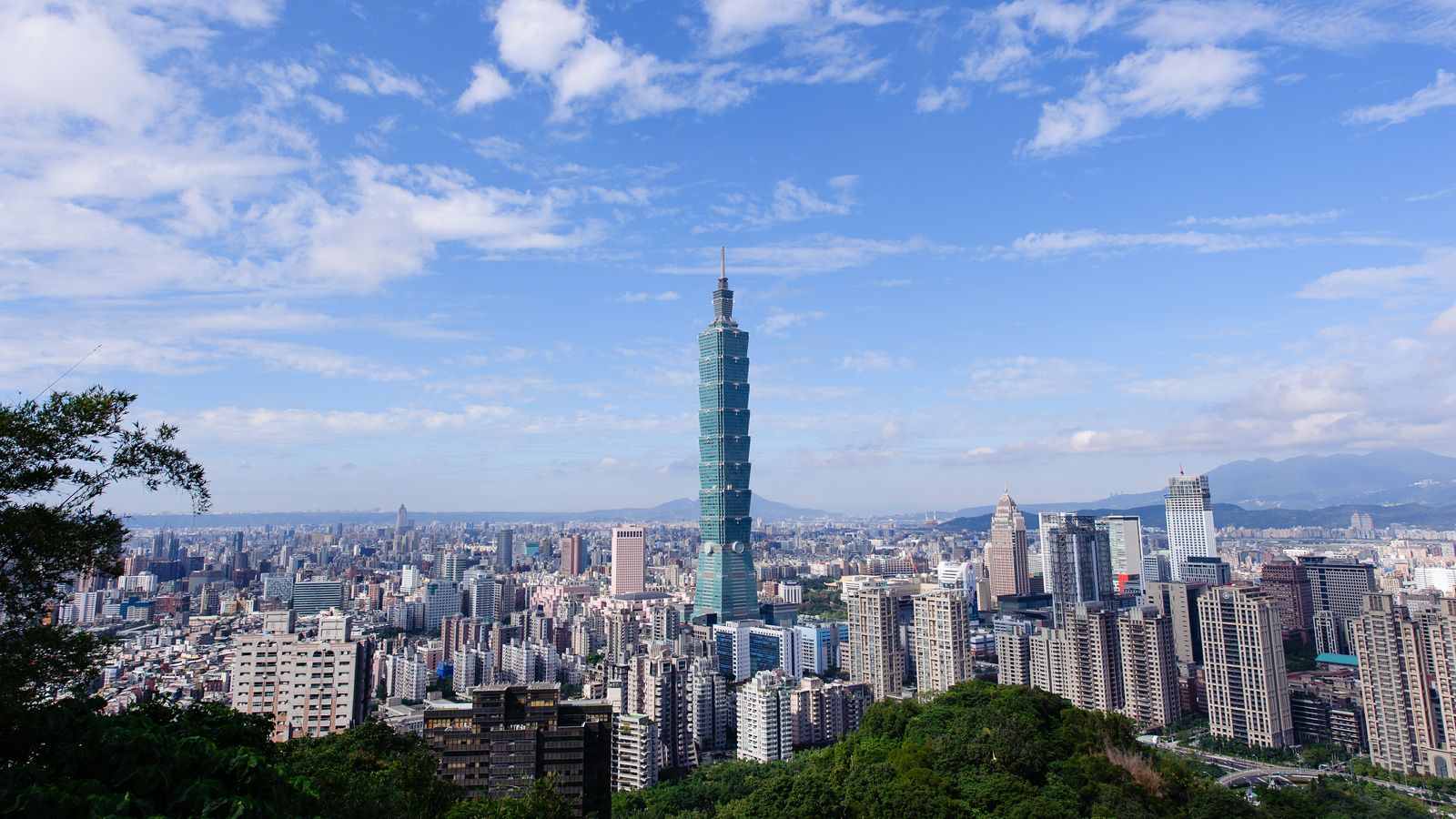 Taipei 101 - Skyscraper in Taipei - Thousand Wonders