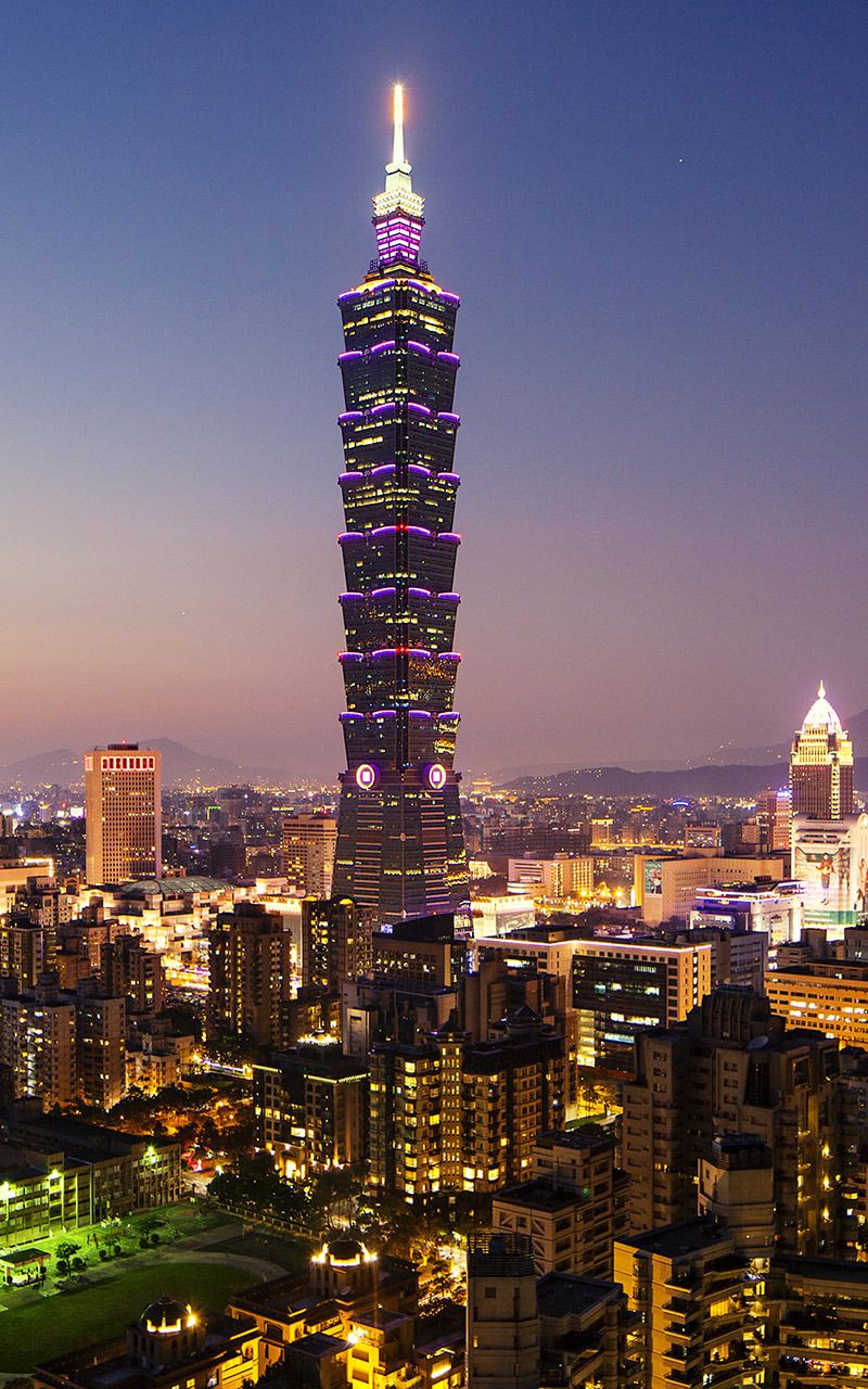Purple light on Taipei 101 Mobile Wallpaper 20214