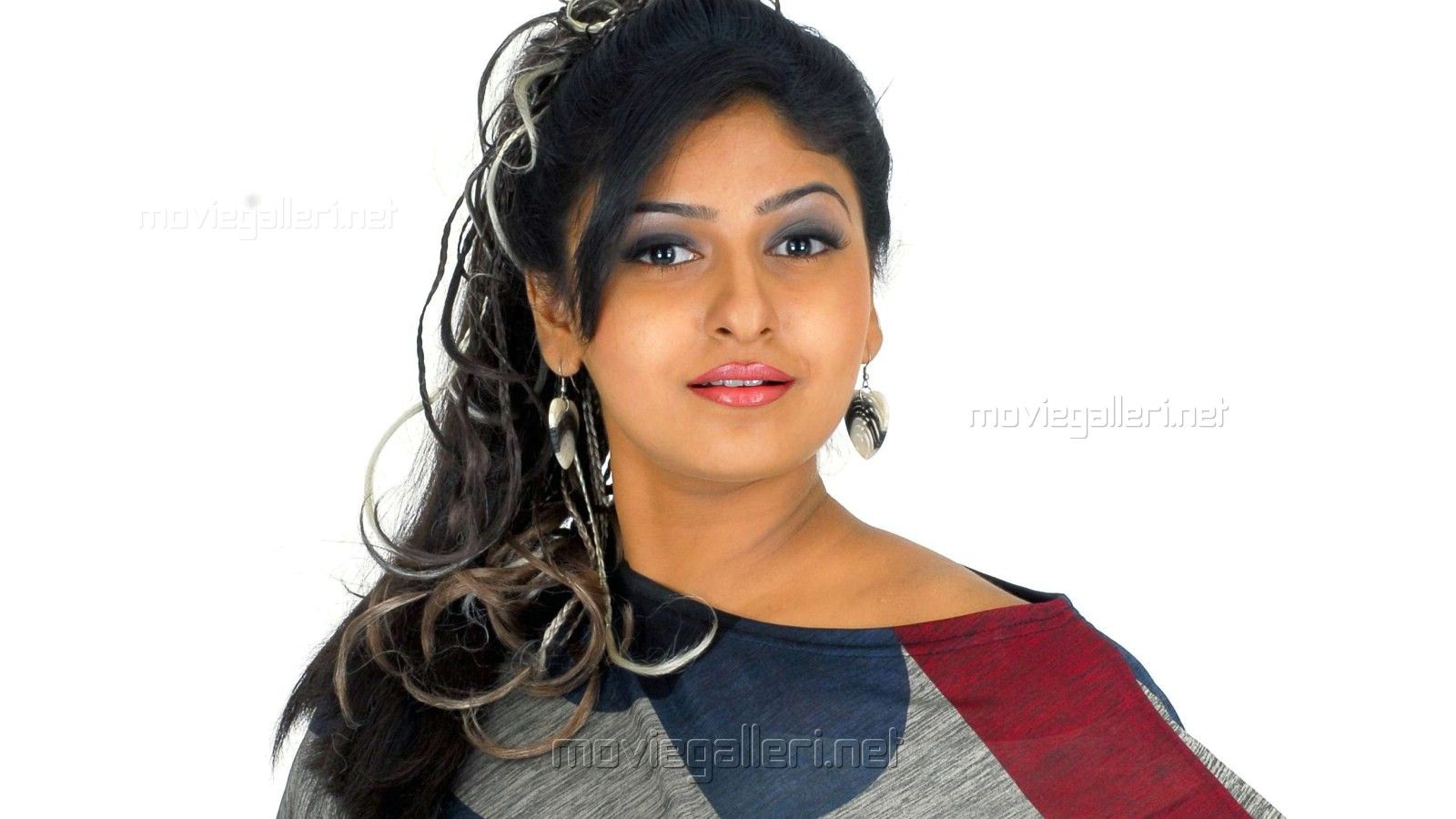 Picture 136534 Monica Tamil Actress Wallpapers New Movie Posters