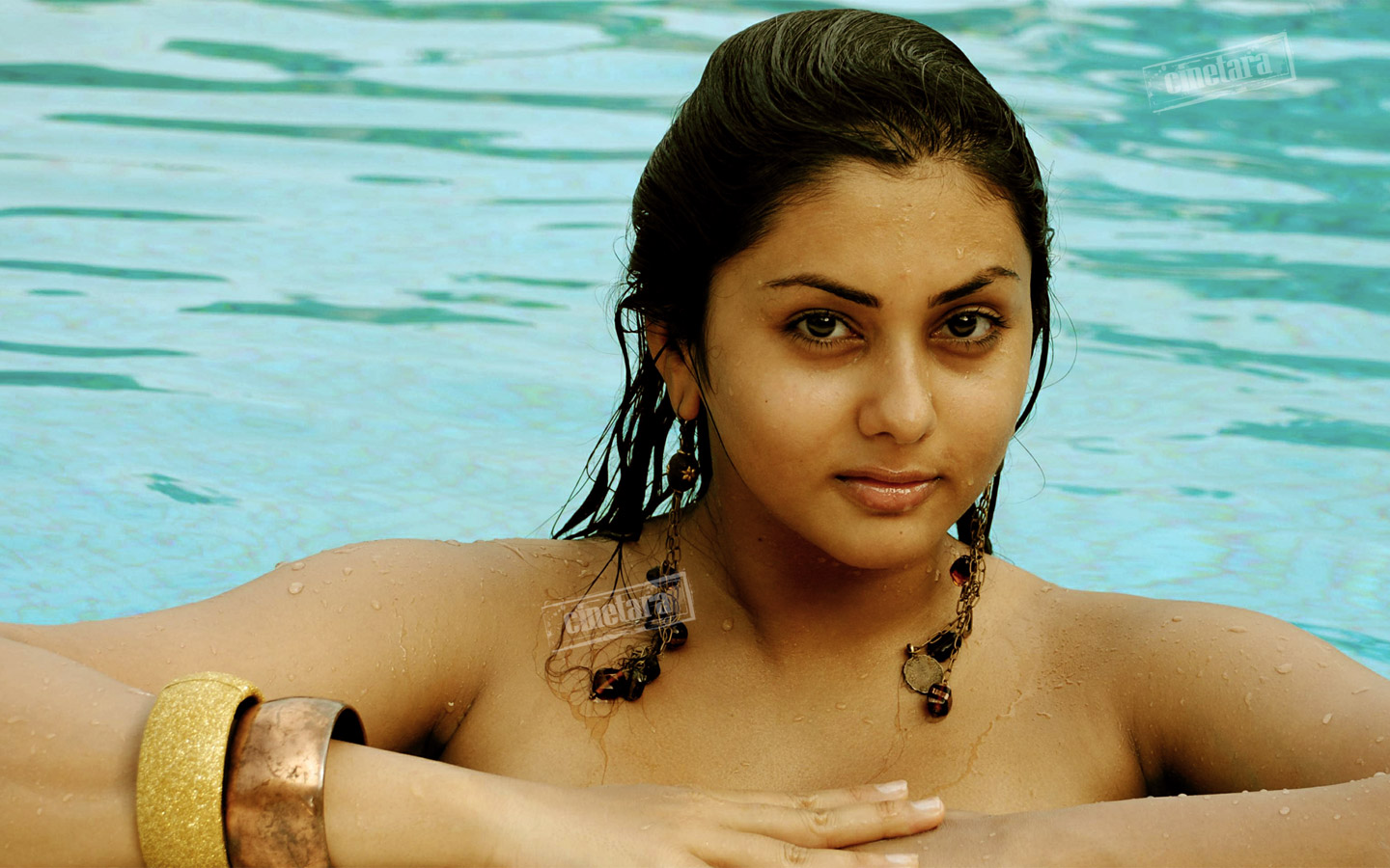 Hot Tamil Actress Namitha Spicy Wallpaper - Tamil Hot Actress ...