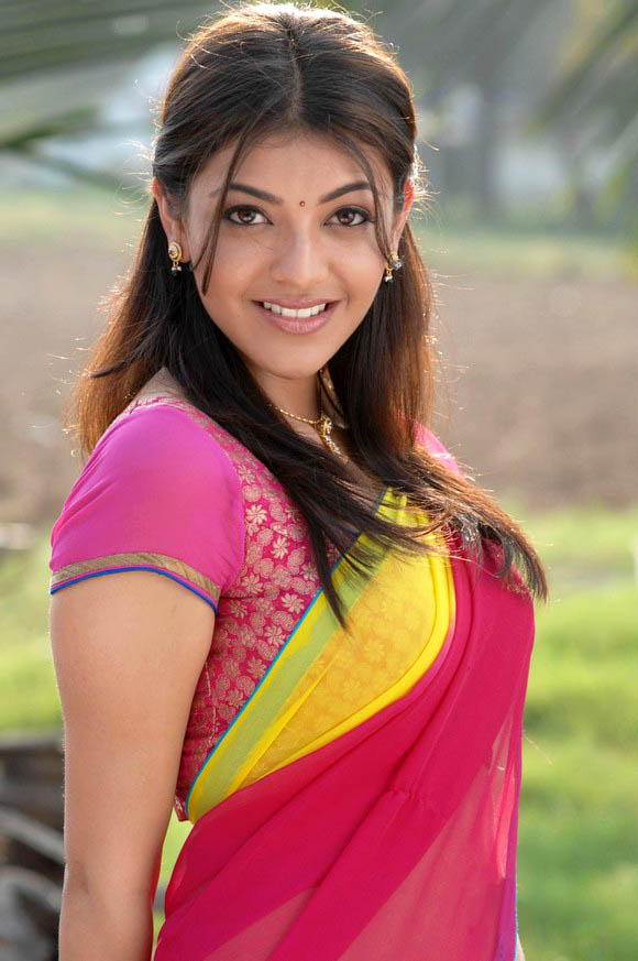 Wallpapers Sext South Indian Actress Cute Stills Kajal Agarwal In