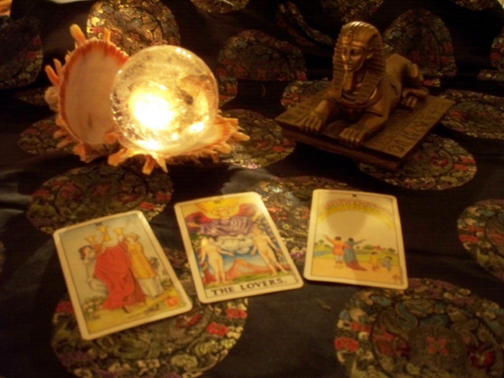 Tarot and Divination - Peace of Mind Books