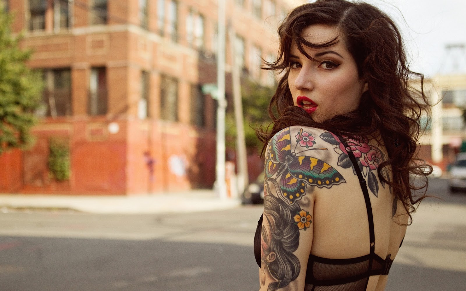 Tattooed+Women+Wallpaper+(16).jpg