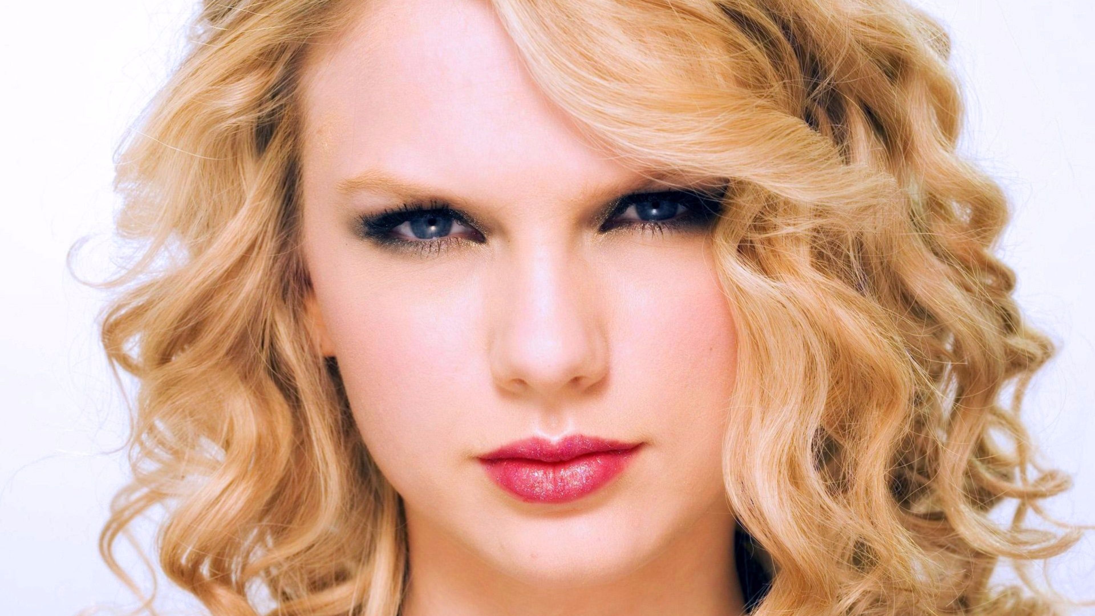 Inspired 2016 Taylor Swift 4K Wallpaper | Free 4K Wallpaper