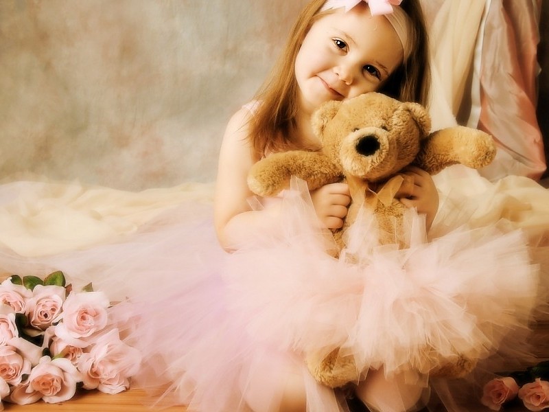 Pretty Cute Girl and Teddy Bear Wallpaper free desktop backgrounds ...