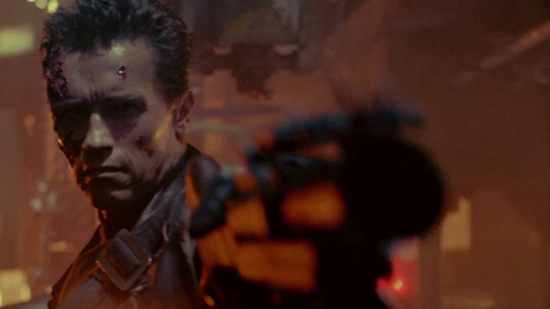 HD Photo- Arnold Schwarzenegger as The Terminator in...