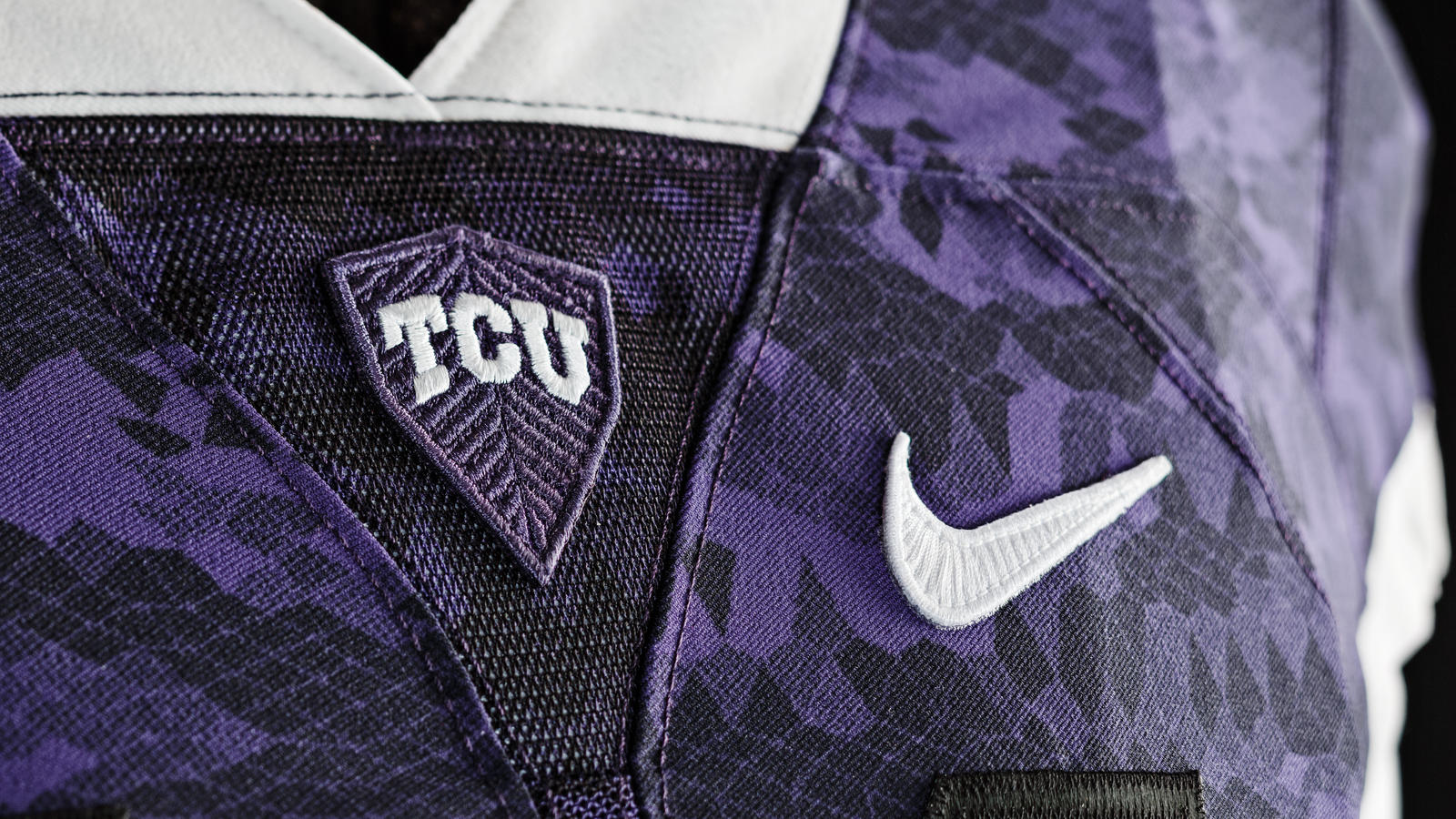 TCU Football Horned Frogs takes uniforms to new level with fresh