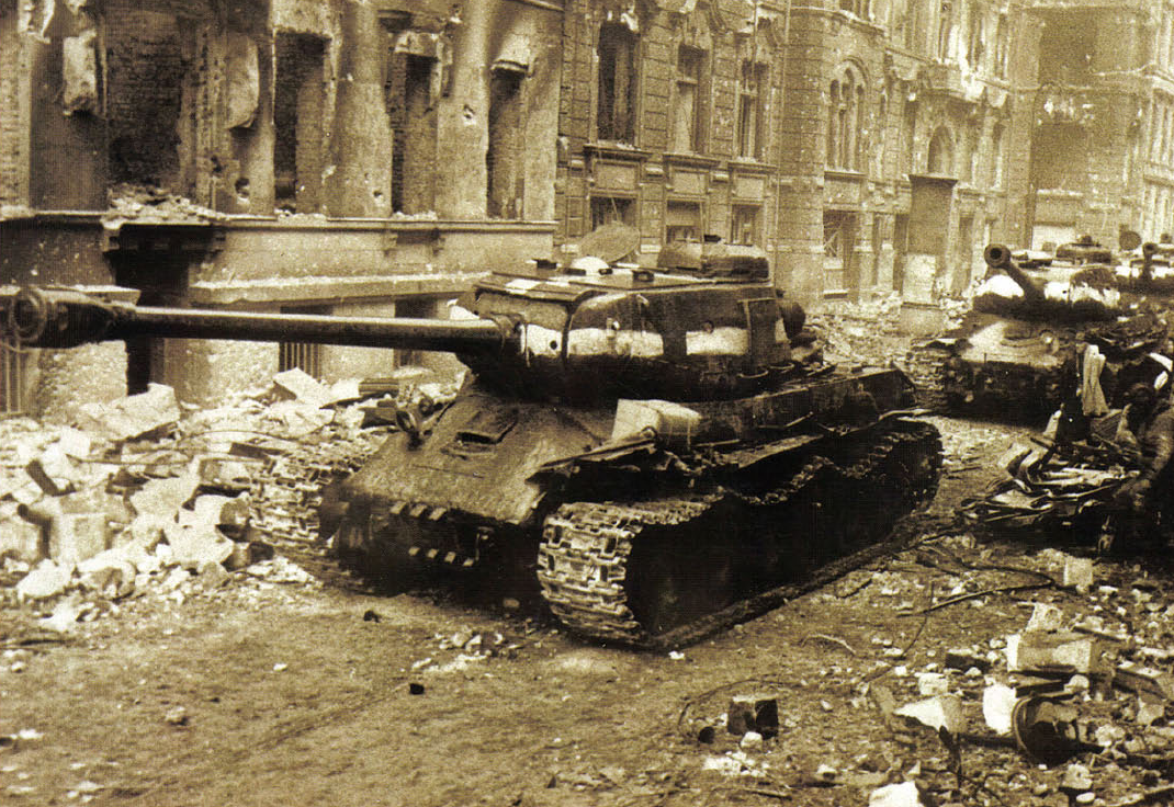 IS-2m Berlin Streets 1945 Wallpaper image - Tank Lovers Group - Mod DB