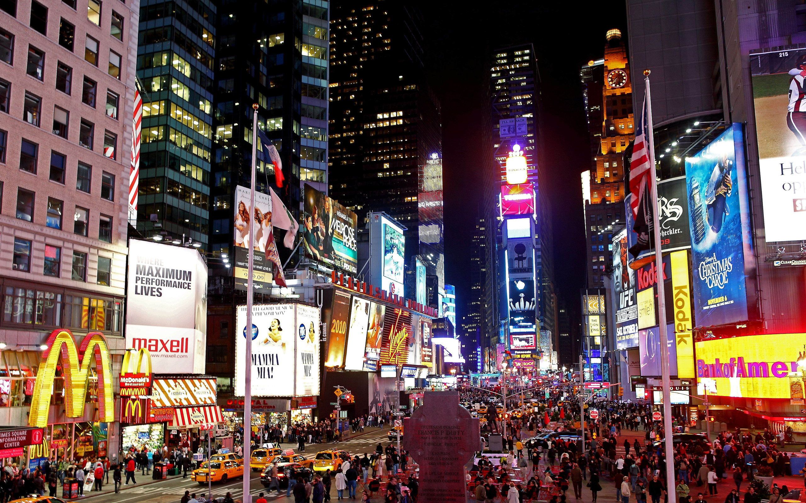Times Square, New York at night Widescreen and Full HD Backgrounds