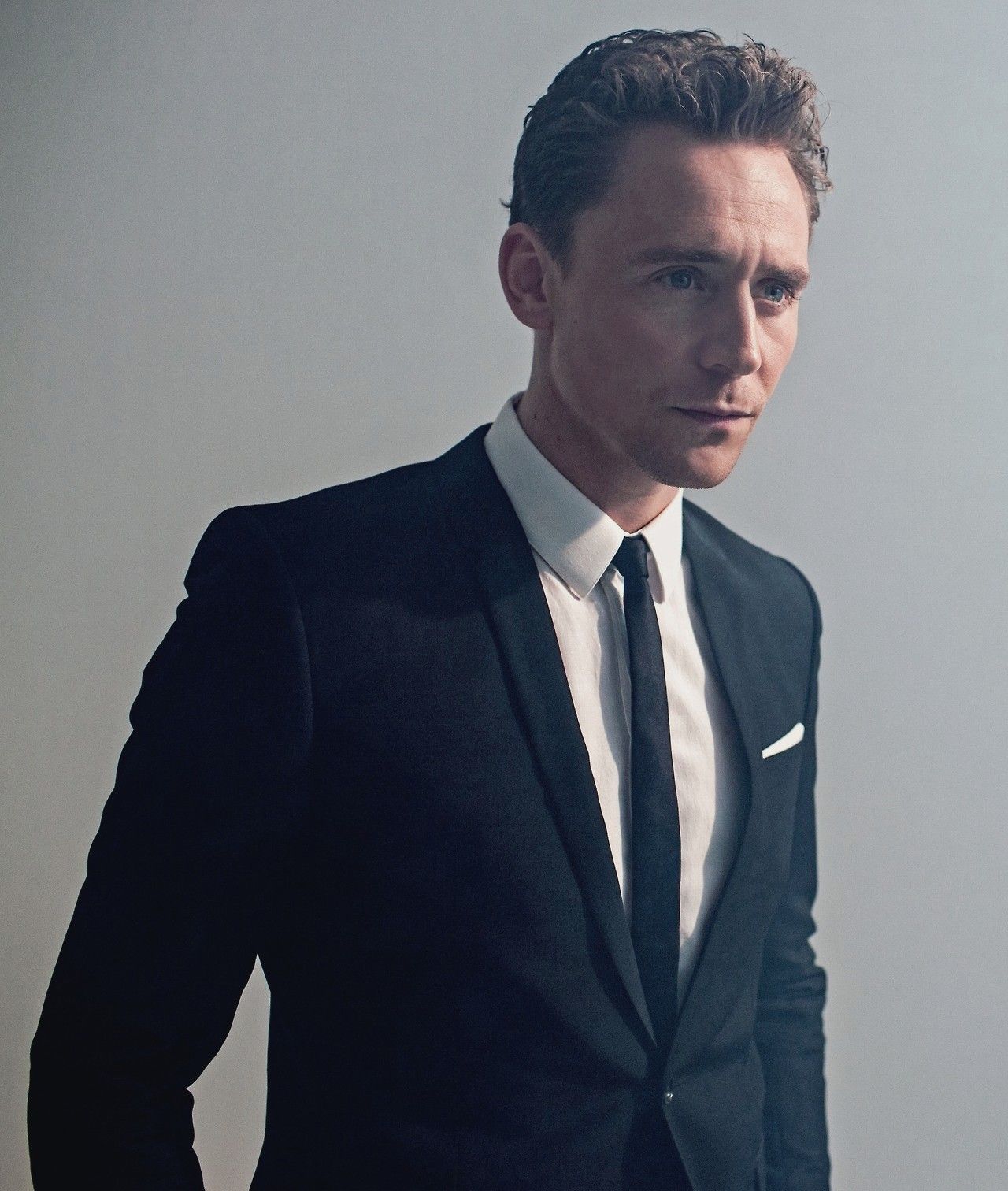 Tom Hiddleston Wallpapers HD Download
