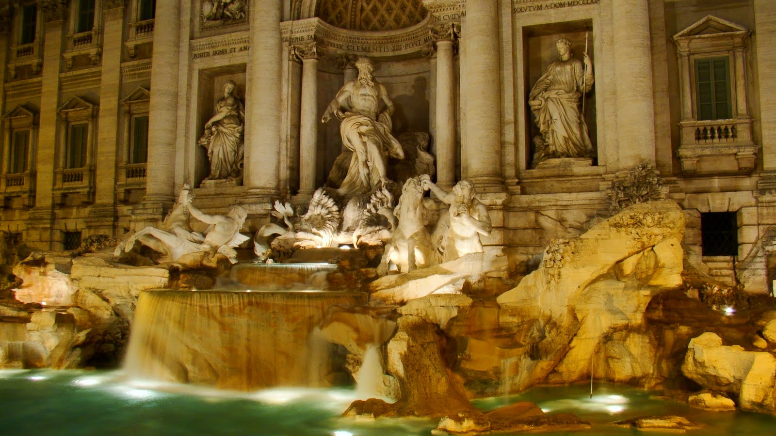 Trevi Fountain Statues Wallpaper | Travel HD Wallpapers