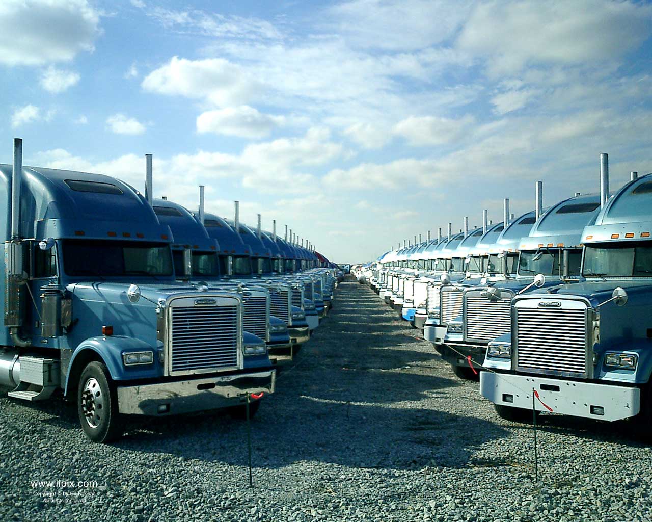Trucks World News: TRUCK SALES * USA & Canada - Class 8 sales up ...