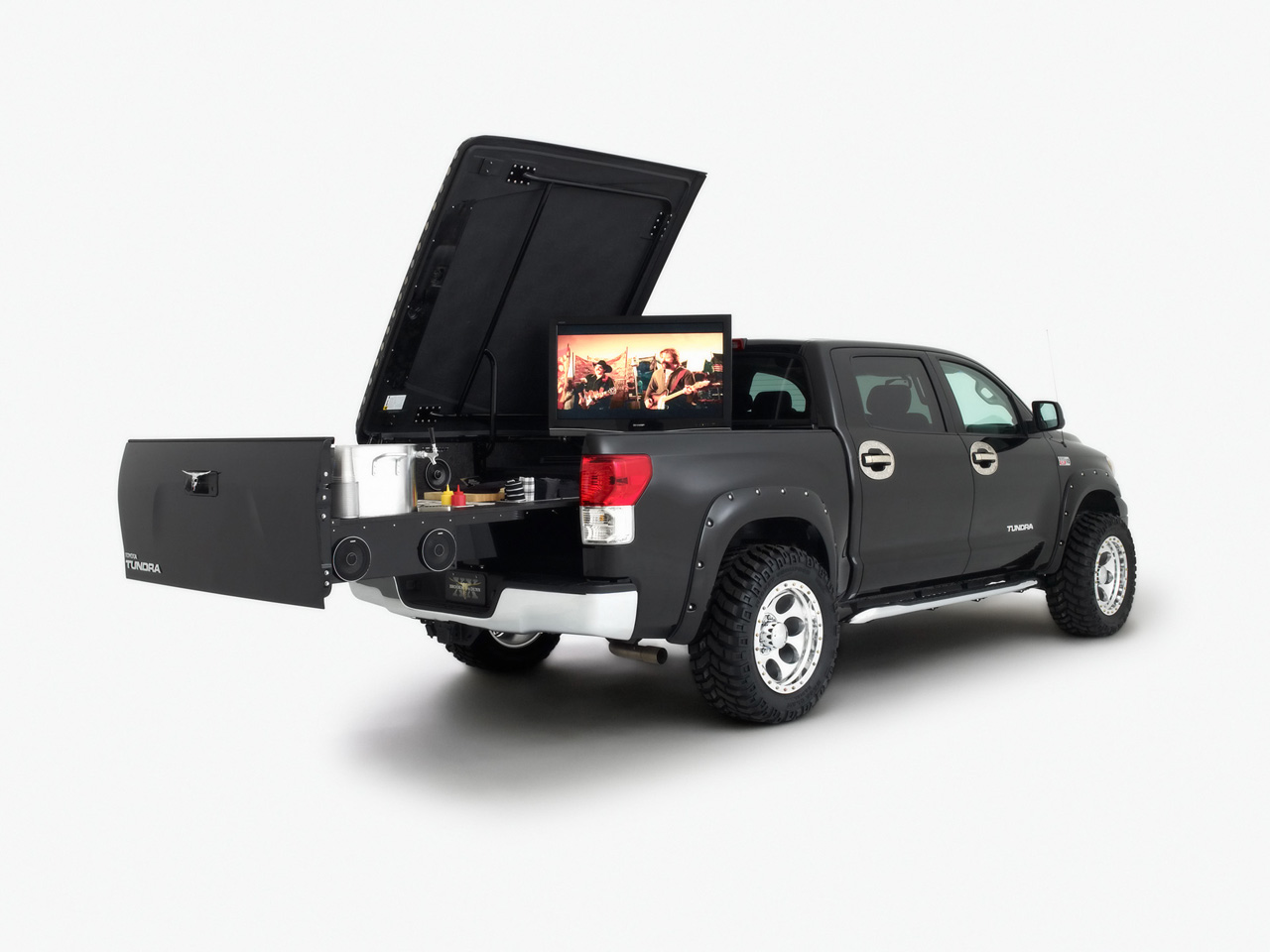 2009 Toyota B and D Tundra Tailgater - Rear Angle - 1280x960 ...