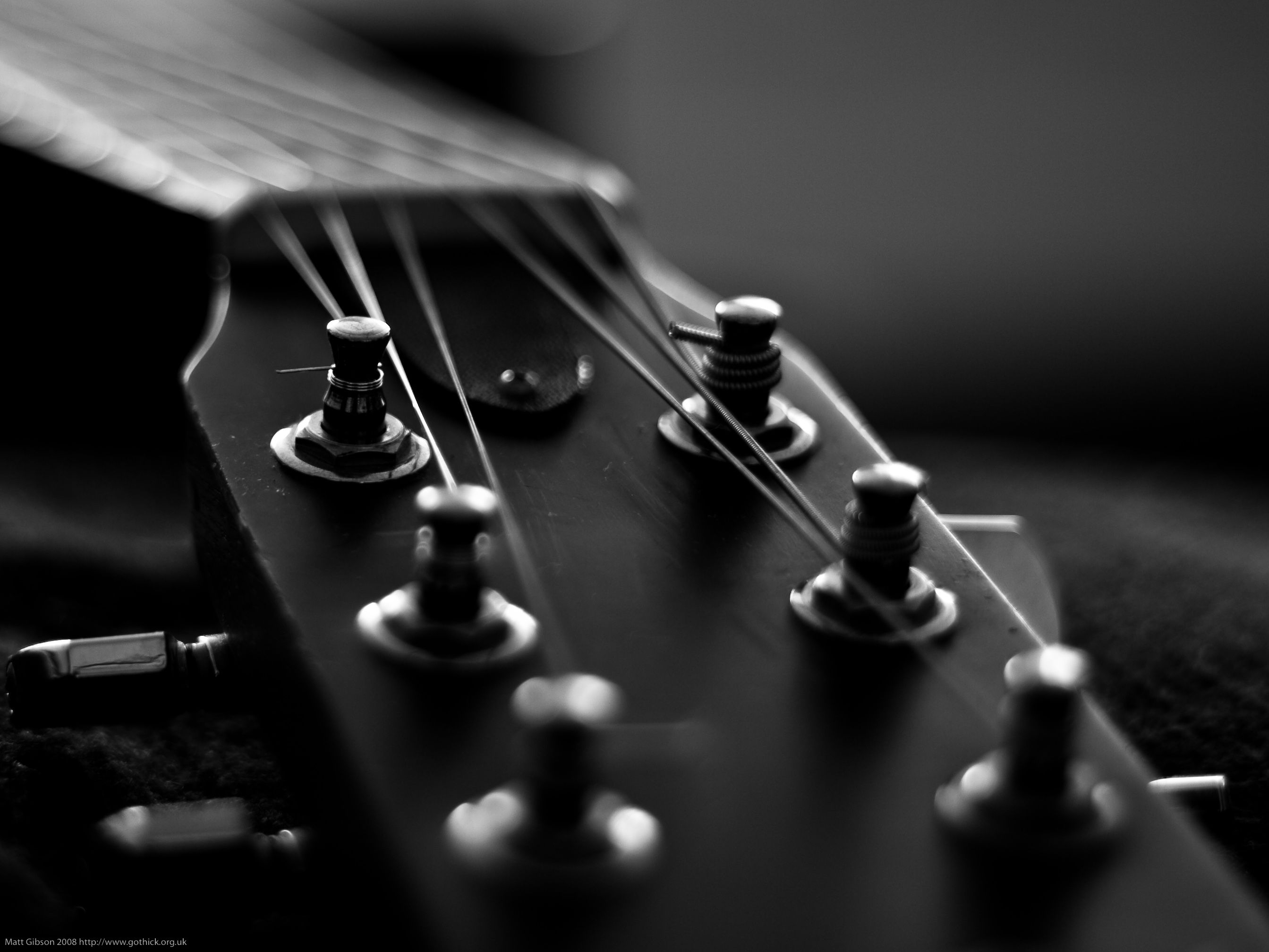 guitar-wallpaper-black-and-white-guitar-wallpaper-pictures-160-desktop.jpg