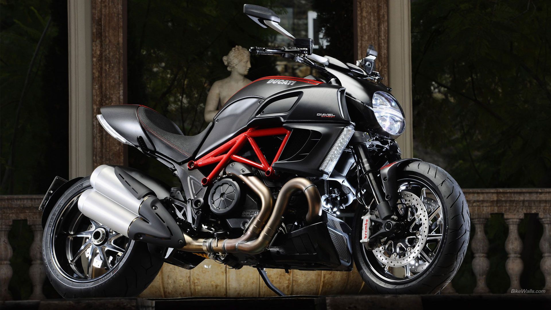 Ducati Diavel HD Backgrounds