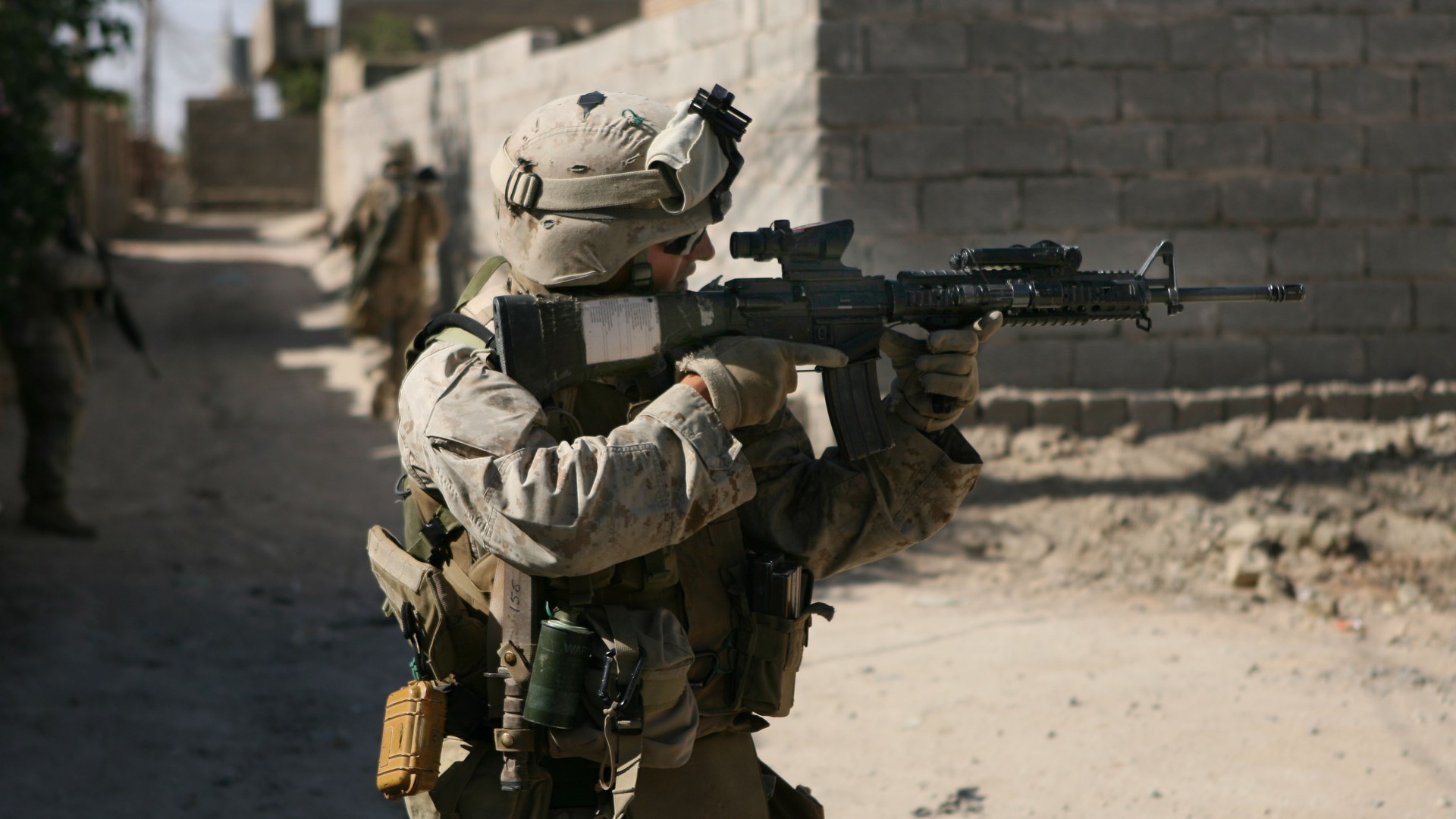 Guns US Marines Corps M16A4 ACOG Desktop and mobile wallpaper