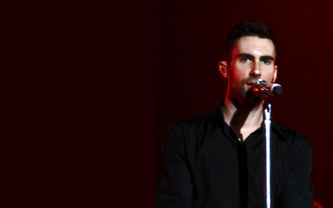 Adam Levine Live Perform Maroon 5 | Wallpapers HD | Wallpaper High ...