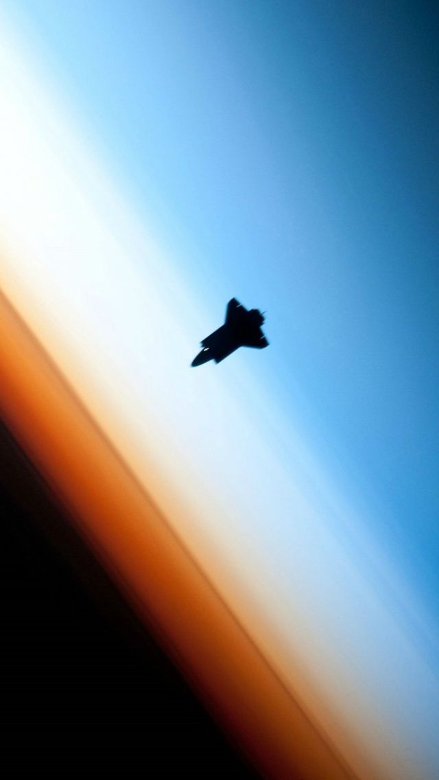 Space Shuttle In Orbit iPhone 5 Wallpaper | ID: 33915