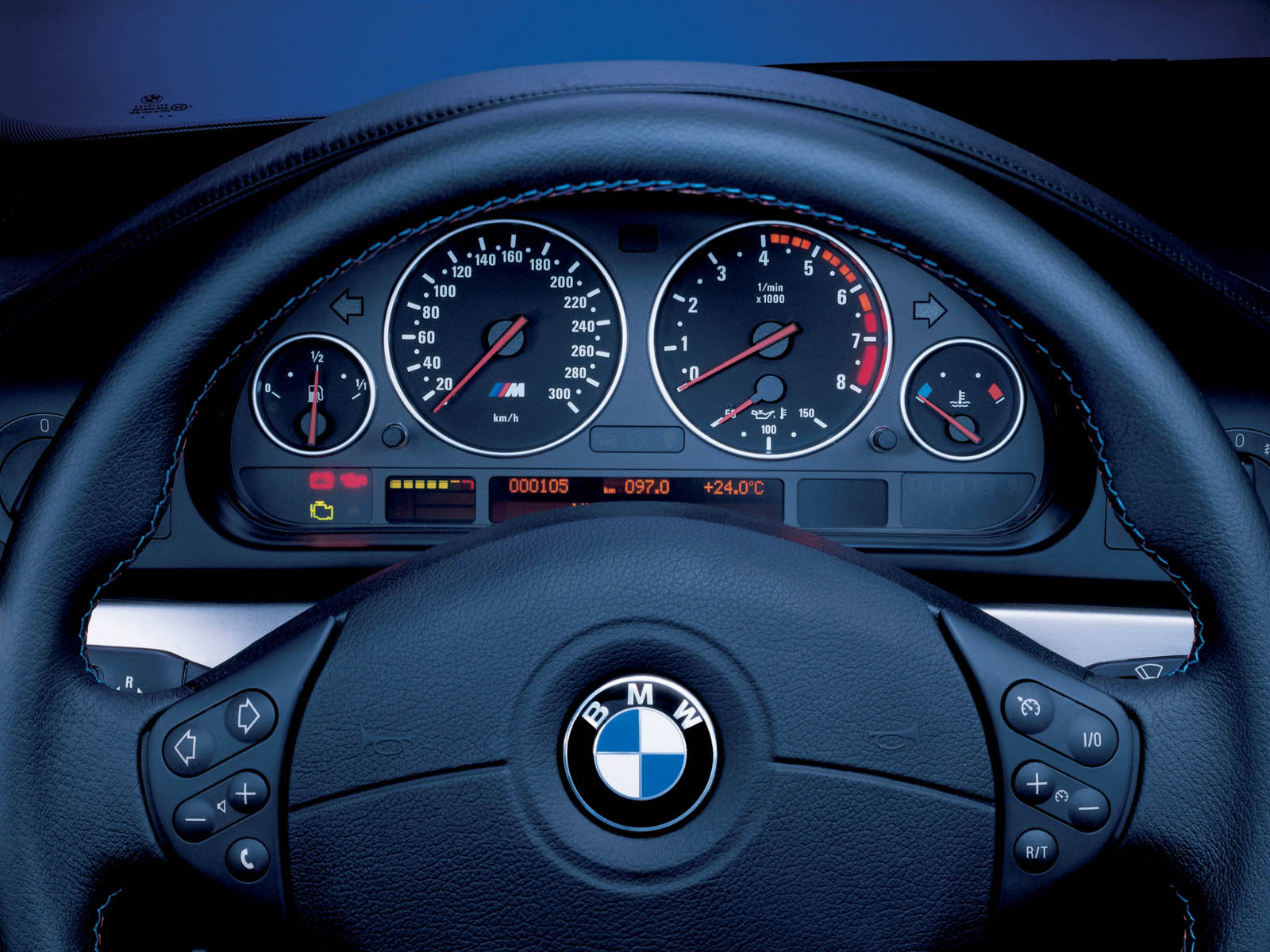 BMW E39 M5 Wallpaper #10: The Interior — M5E39.net