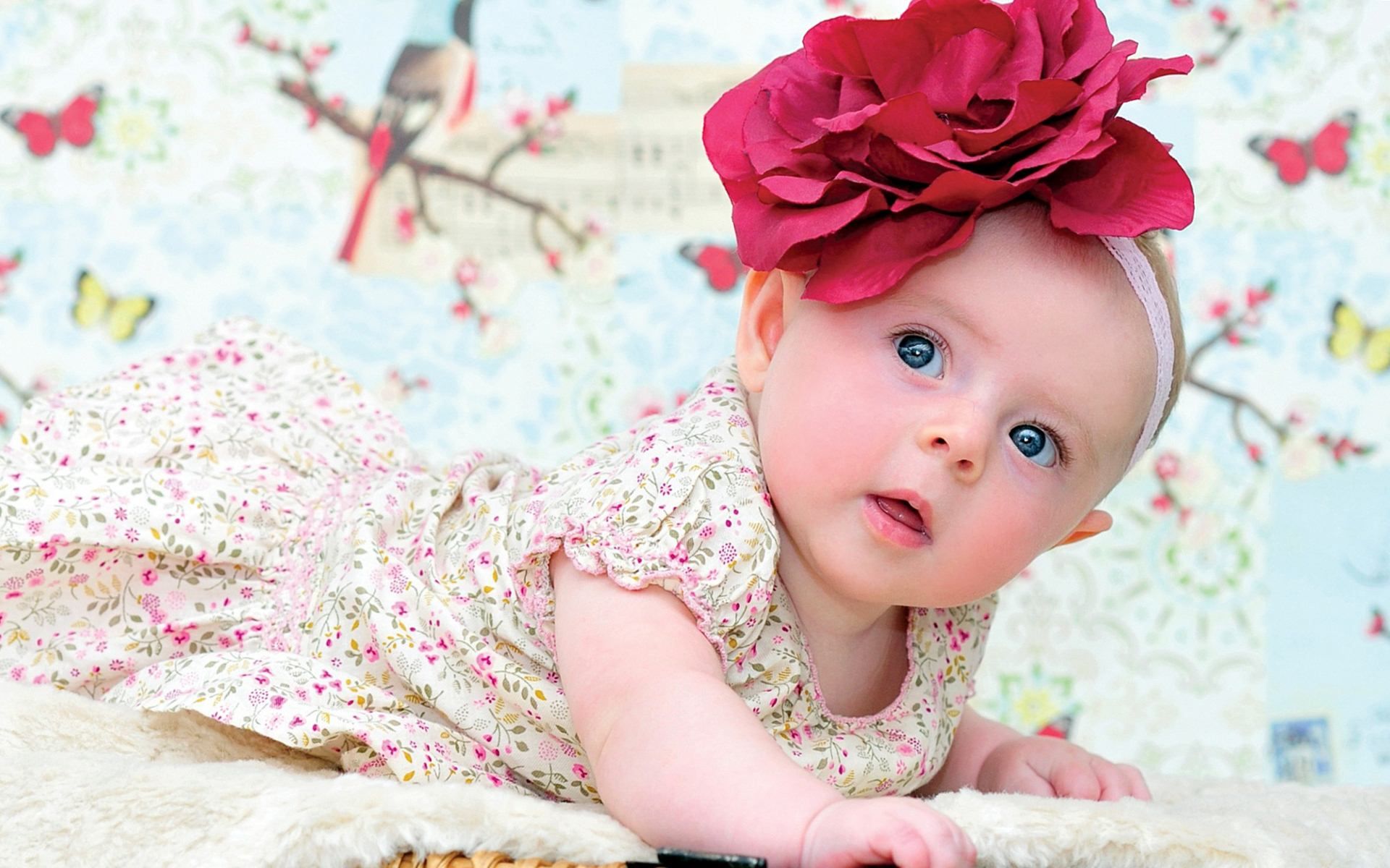 Baby Girls Hd Wallpapers | Free HD Desktop Wallpapers - Widescreen ...
