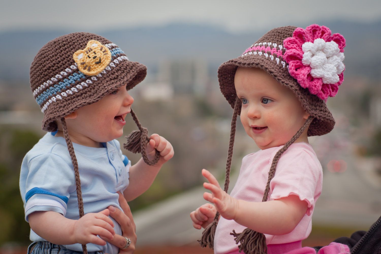 Cute Twin Boy and Girl Baby Wallpapers HD - BabiesMagz.Com ...