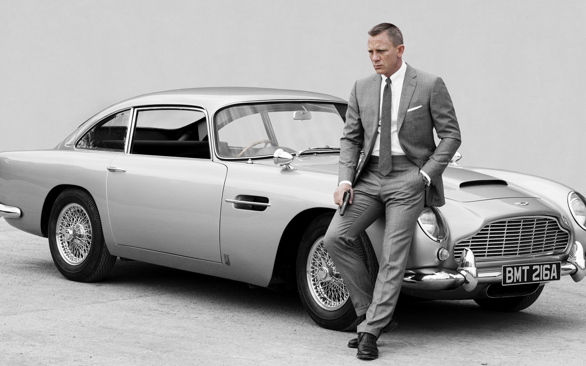 James Bond 007 Wallpapers HD Desktop • iPhones Wallpapers