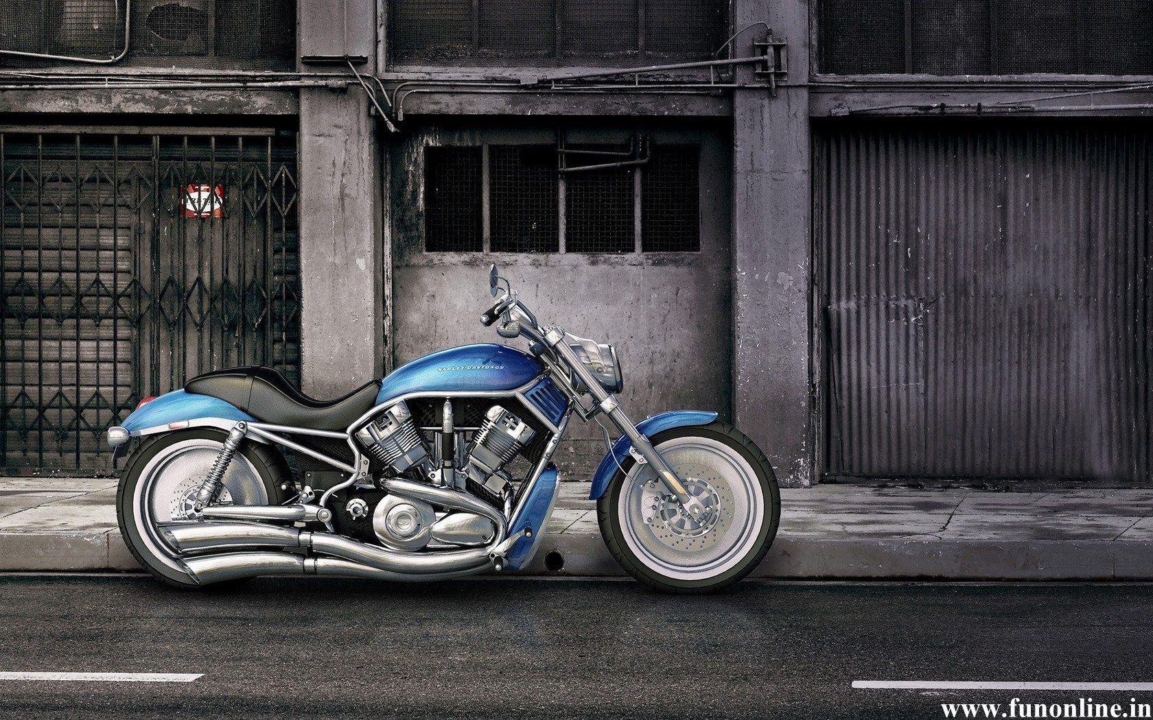 Download Splendid Harley Davidson Cruiser Bikes HD Wallpapers For Free