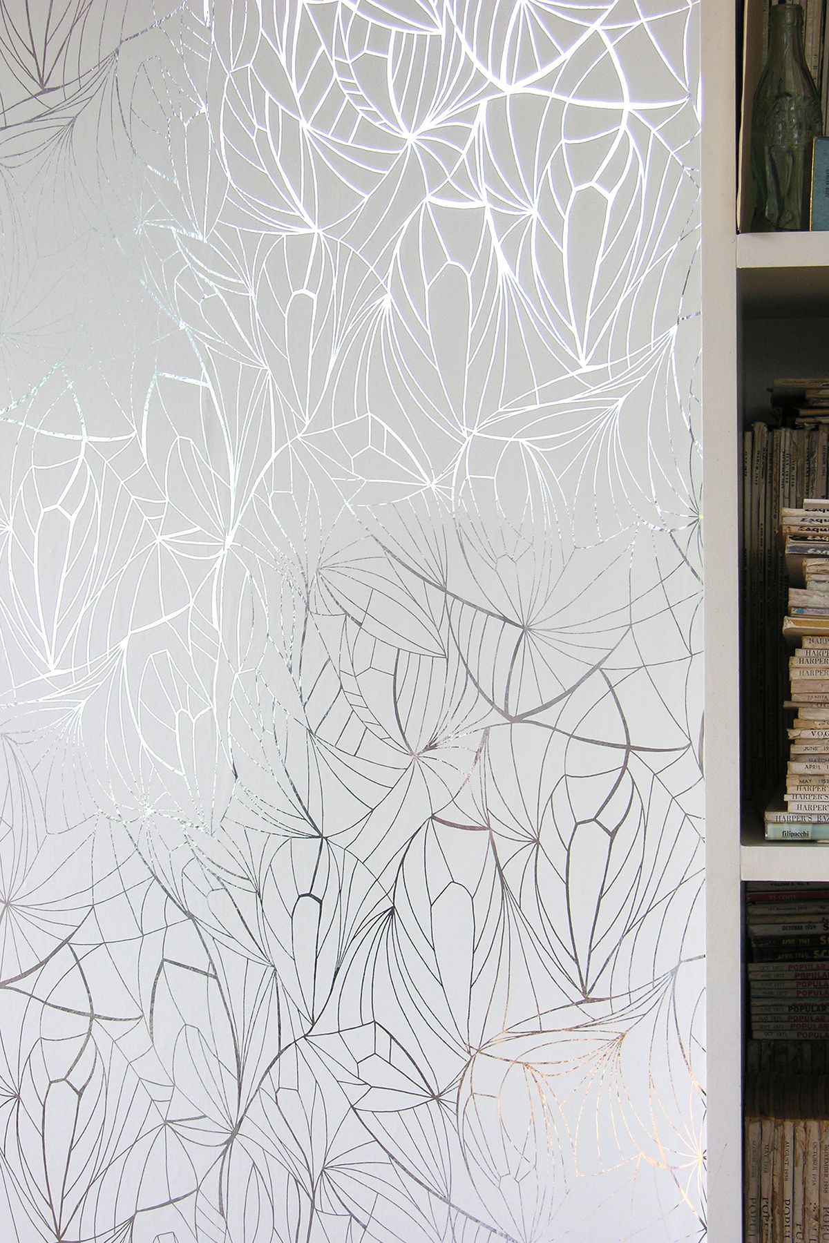Leaf Wallpaper - Silver and White | Monument Interiors