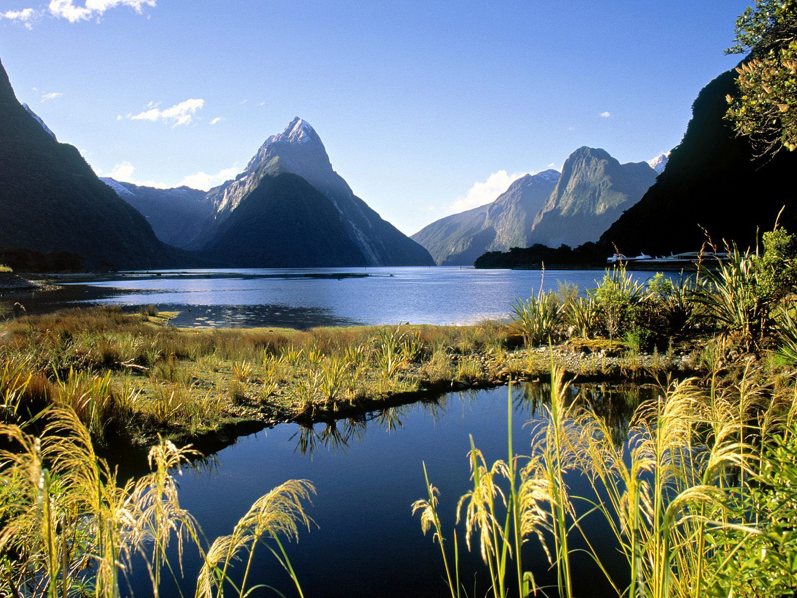 Milford Sound View 1600x1200 Wallpapers,Milford Sound 1600x1200 ...