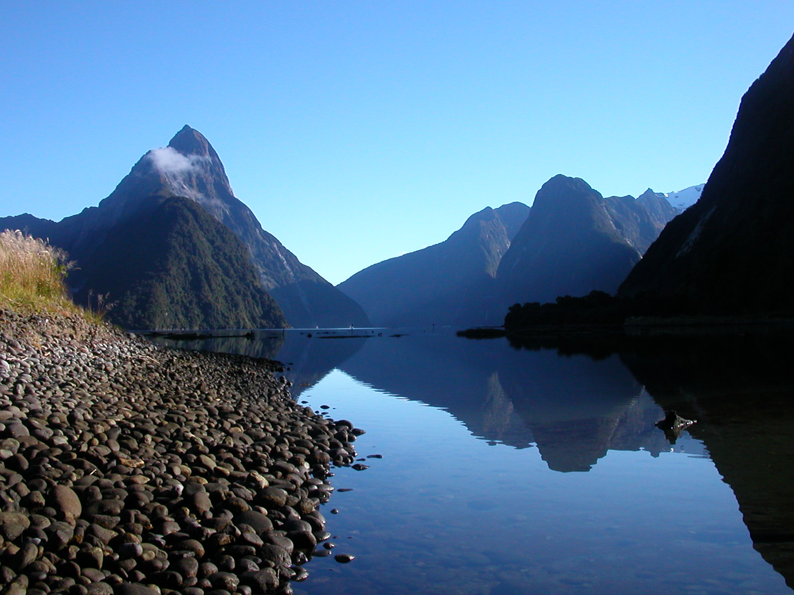 Beautiful Milford Sound 1600x1200 Wallpapers,Milford Sound