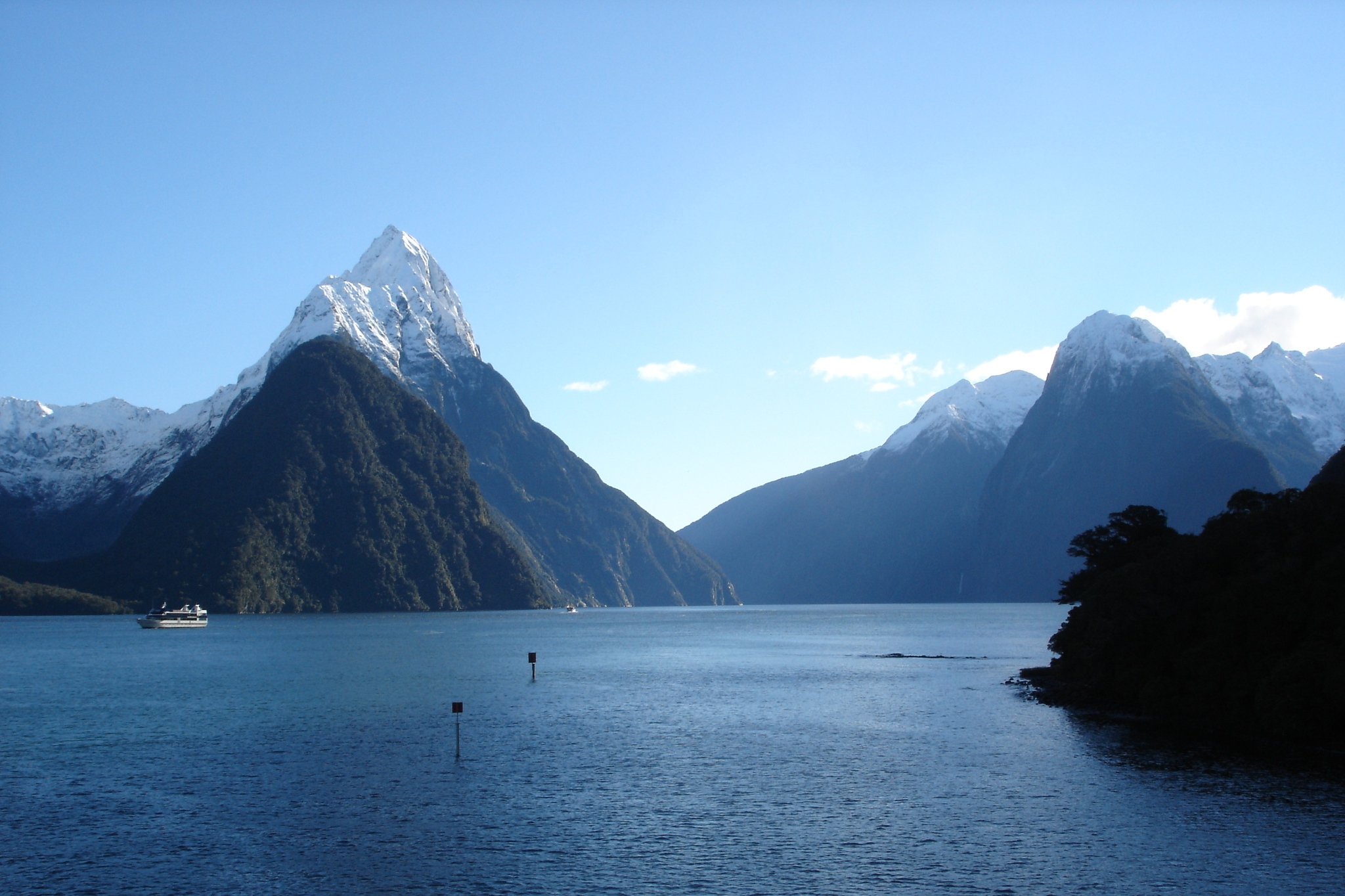 Spectacular Scenery of Magnificent Milford Sound [43 PICS]